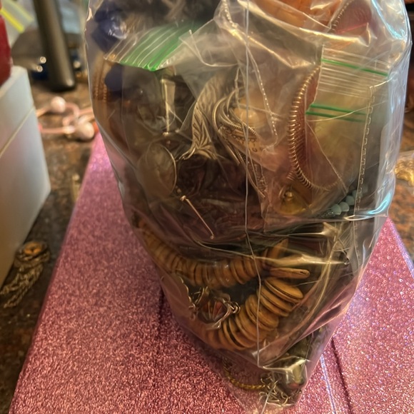 5 lb bag of wearable jewelry - Picture 4 of 4
